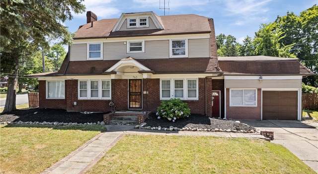Photo of 765 Packard Dr, Akron, OH 44320