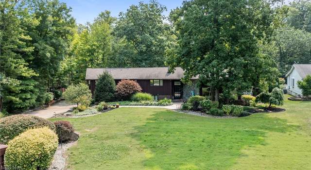 Photo of 479 Hickory Hill Dr, Mayfield Village, OH 44143