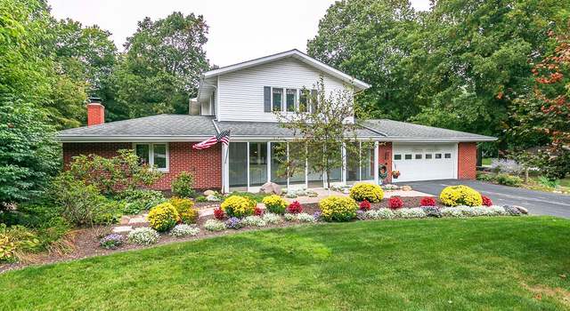 Photo of 9166 Creekwood Dr, Mentor, OH 44060