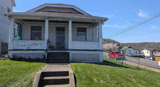 Photo of 600 Third St, Chester, WV 26034