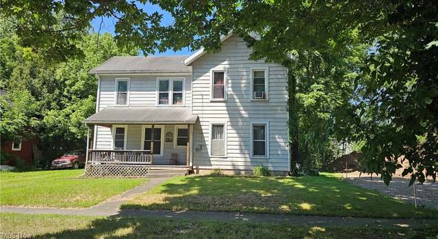 Photo of 106 Maple Ave, Creston, OH 44217