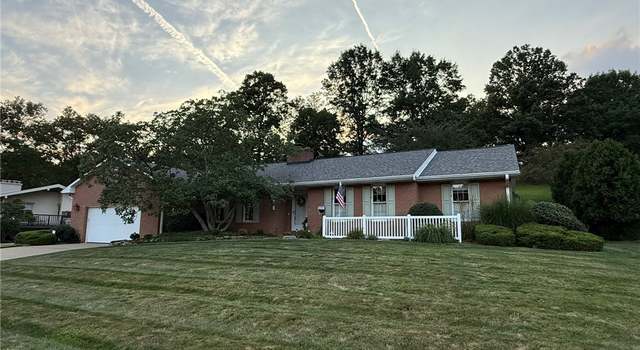 Photo of 1242 Lakeview Rd NW, New Philadelphia, OH 44663