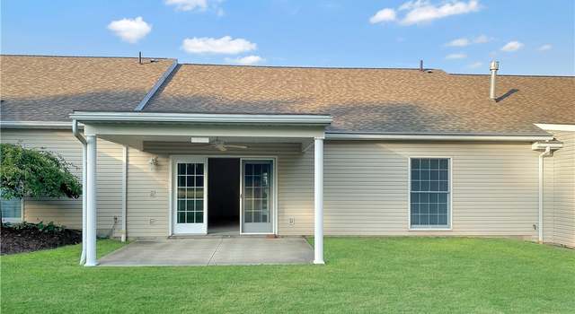 Photo of 907 Oakbrook Dr, Ashland, OH 44805