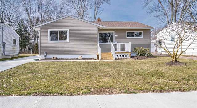 Photo of 451 Concord Ave, Elyria, OH 44035
