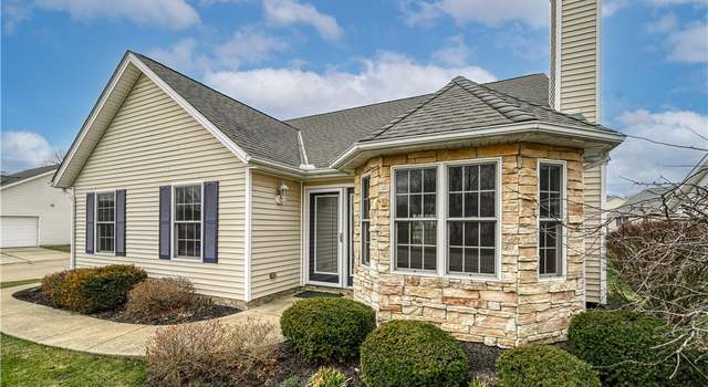 Photo of 15381 High Pointe Cir, Middlefield, OH 44062