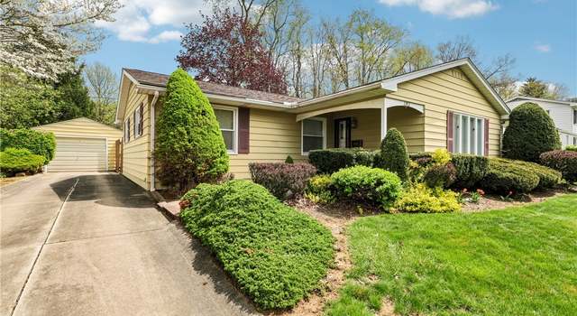 Photo of 2263 Hoch Dr, Cuyahoga Falls, OH 44221