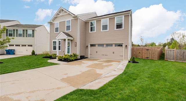 Photo of 106 Preserve Cir, Amherst, OH 44001