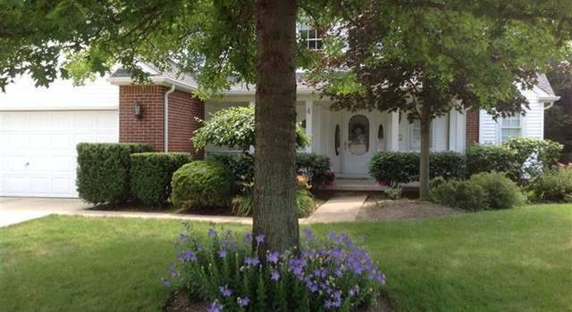Photo of 27037 Pondside, Olmsted Township, OH 44138
