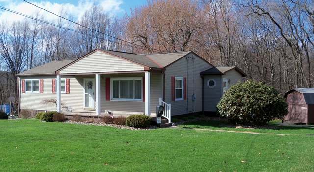 Photo of 1876 Bentley Dr, Salem, OH 44460