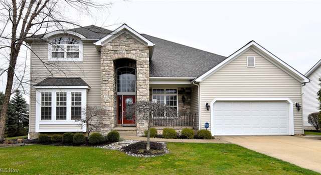 Photo of 300 Gretna Green Dr, Highland Heights, OH 44143
