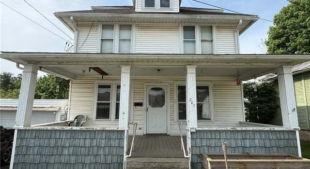 Photo of 207 E Crown Ave, Pennsboro, WV 26415