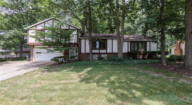 Photo of 5507 Meadow Wood Blvd, Cleveland, OH 44124