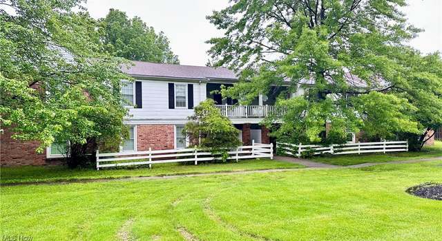 Photo of 24 Washington Sq, Euclid, OH 44143