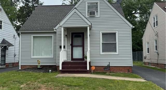 Photo of 20007 Sunset Dr, Warrensville Heights, OH 44122