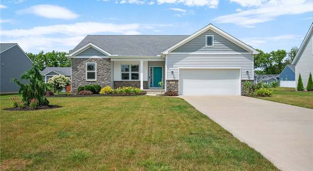 Photo of 13176 Barrington Dr, Grafton, OH 44044