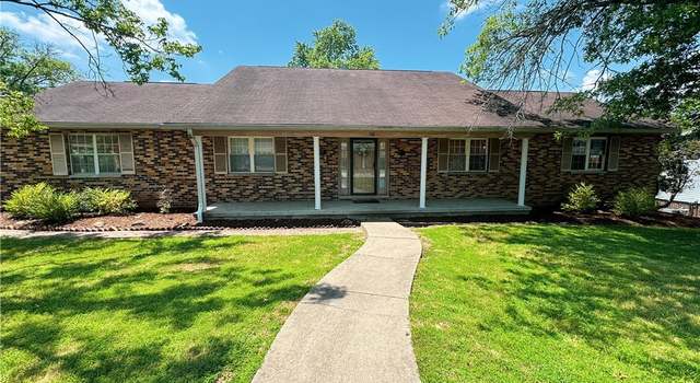Photo of 38 Lake Dr, Parkersburg, WV 26104