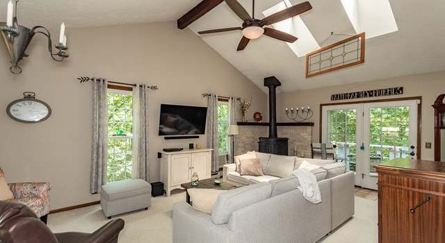 Photo of 6423 Auburn Rd, Concord, OH 44077