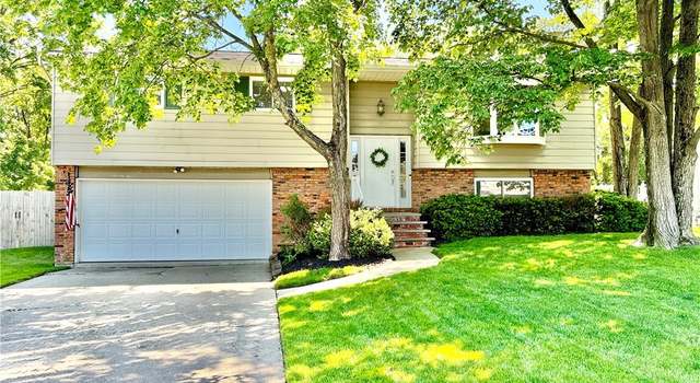 Photo of 1179 Constitution Dr, Brunswick, OH 44212