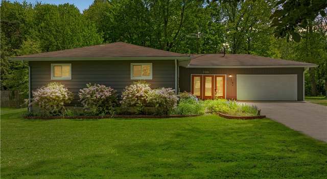 Photo of 11824 Plum Ridge Dr, Hiram, OH 44234