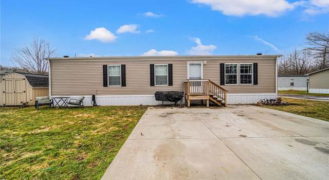 Photo of 144 W Monroe Cir, Jefferson, OH 44047