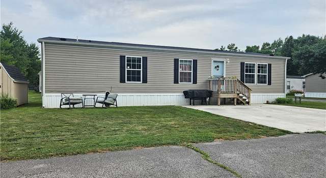 Photo of 144 W Monroe Cir, Jefferson, OH 44047