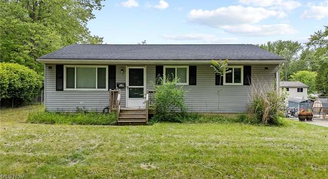 Photo of 1032 Terrell Dr, Akron, OH 44313