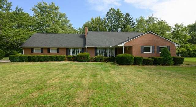Photo of 715 Highland Park Dr, New Franklin, OH 44319