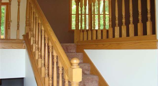 Photo of 467 Old Coach Ln, Salem, OH 44460