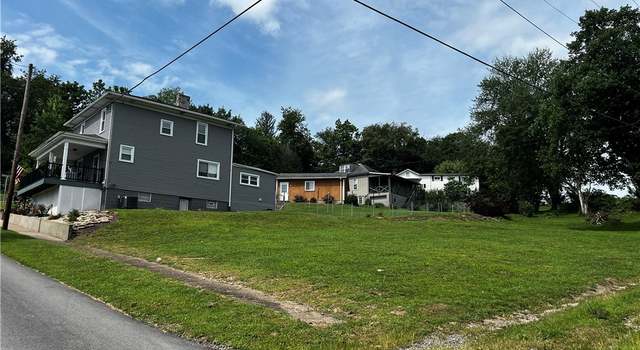 Photo of 101 Lyons St, Adena, OH 43901