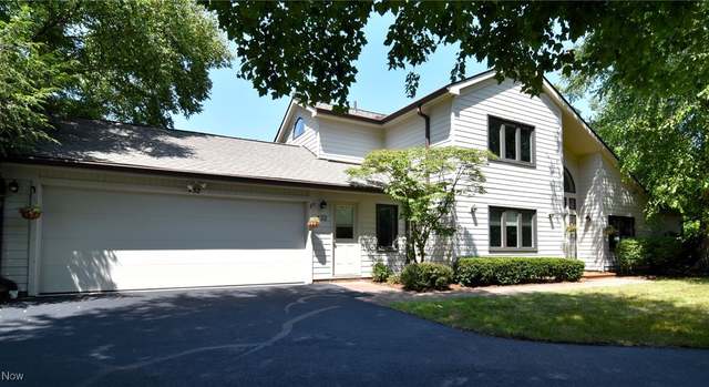 Photo of 432 Chipping Ln, Chagrin Falls, OH 44023
