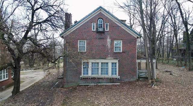 Photo of 47 Illinois Ave, Youngstown, OH 44505
