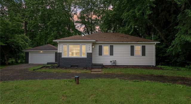 Photo of 144 W Caston Rd, Akron, OH 44319