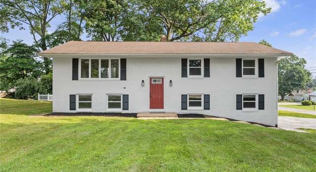 Photo of 3156 Sheila St NW, Massillon, OH 44646
