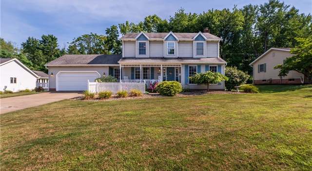 Photo of 2521 Meadowwind Ln NE, Massillon, OH 44646