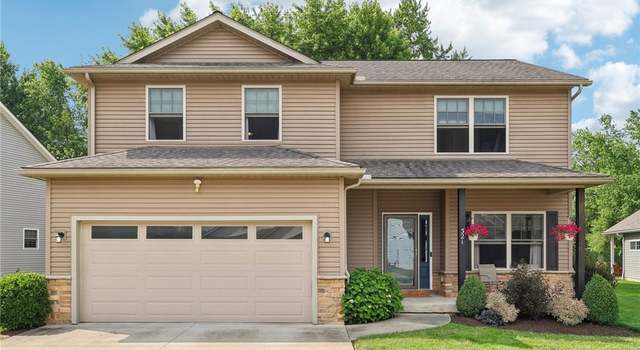 Photo of 321 Alissa Ln, Canal Fulton, OH 44614