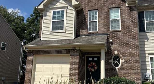 Photo of 1420 Wellingshire Cir, Cuyahoga Falls, OH 44221