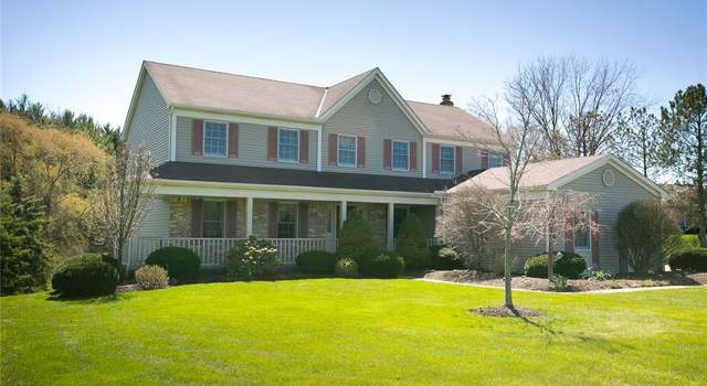 Photo of 2100 Newbury Oval, Hinckley, OH 44233