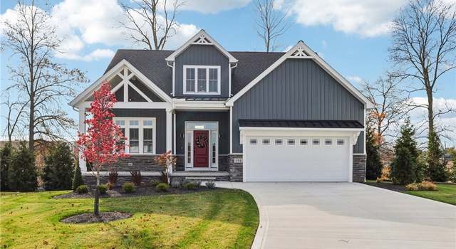 Photo of 594 Magnolia Ct, Mayfield, OH 44143