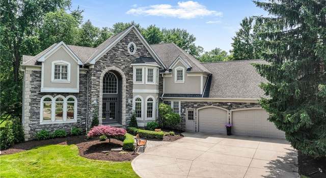 Photo of 7400 Hillside Ln, Solon, OH 44139