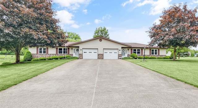 Photo of 1403 1405 Frank Dr, Wooster, OH 44691
