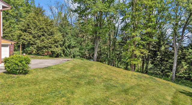 Photo of 961 Alpine Blvd, Uniontown, OH 44685