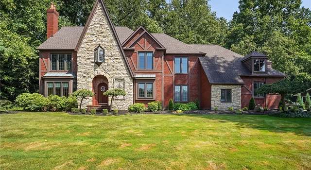 Photo of 812 Kings Cross, Tallmadge, OH 44278
