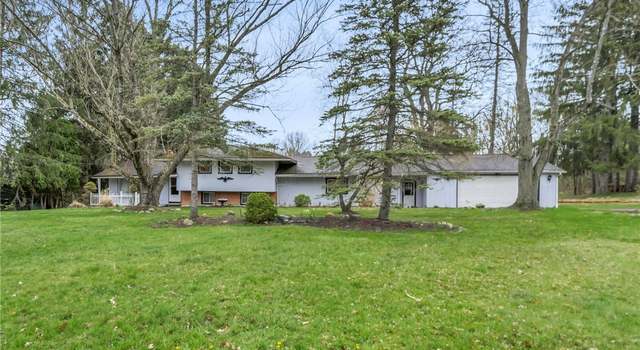 Photo of 17759 S Meadowpark Dr, Walton Hills, OH 44146
