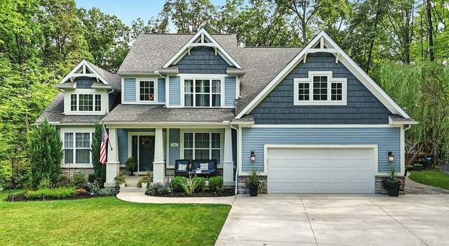 Photo of 211 Woodridge Cir, Peninsula, OH 44264