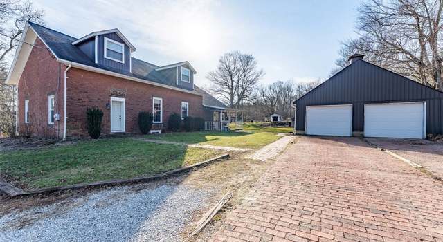 Photo of 2801 Indian Run Ave SE, East Canton, OH 44730