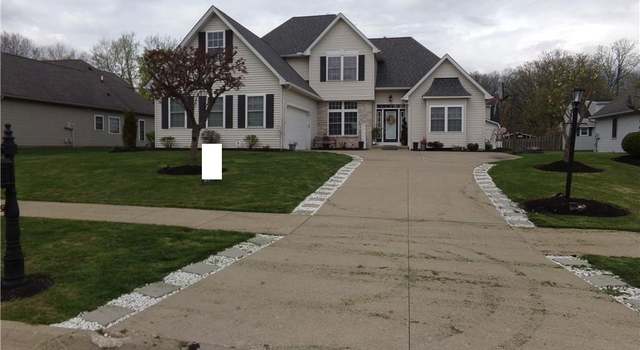 Photo of 24100 Briarpatch Dr, Olmsted Falls, OH 44138