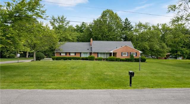 Photo of 715 Highland Park Dr, Akron, OH 44319