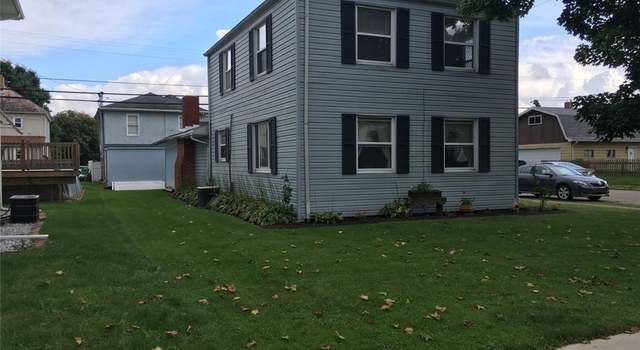 Photo of 309 Bank W, Uhrichsville, OH 44683