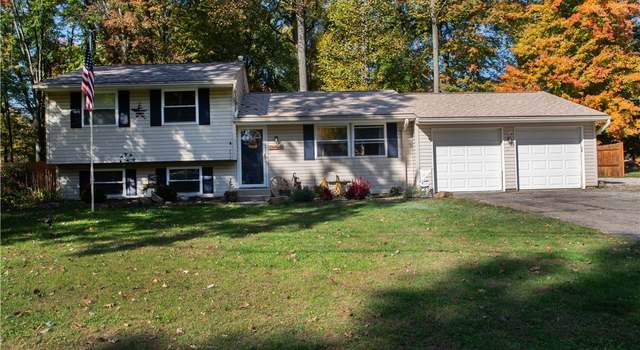 Photo of 7767 Castle Rock Dr NE, Warren, OH 44484