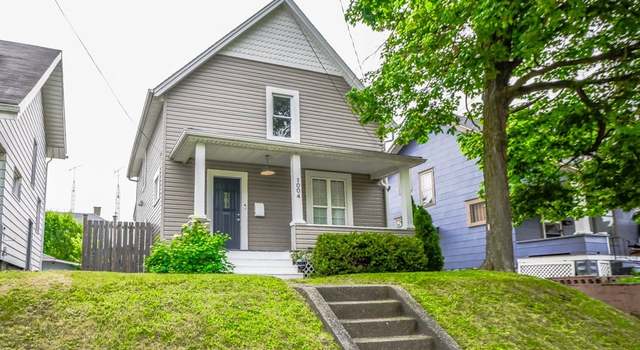 Photo of 1004 Clarendon Ave SW, Canton, OH 44710